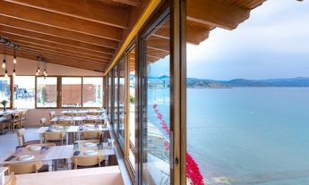 Article Panorama Restaurant Tolo view
