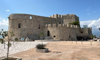 Article Μπούρτζι Ναυπλίου, Boutrzi of Nafplio rennovated