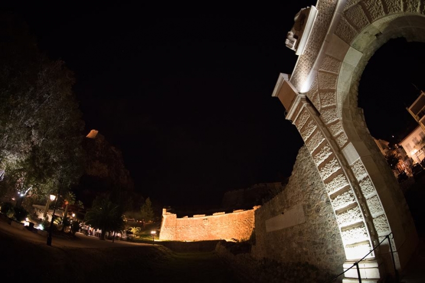 Πρόπολις Πύλη της Ξηράς Ναύπλιο, Propolis Land Gate Nafplio, Nafplio by night