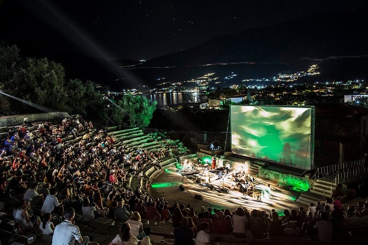 παράσταση στο Μικρό θέατρο Επιδαύρου, performance in the Little Theater of Epidaurus