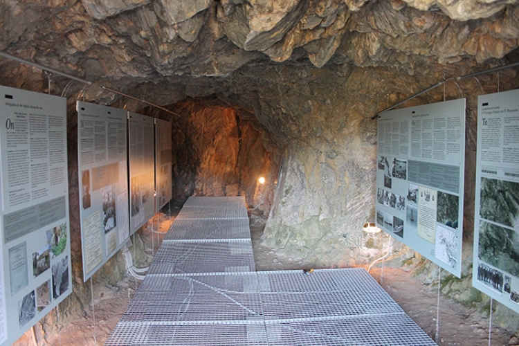 Σπηλιά Ασίνης Ναυπλίου, Ancient Assini cave Nafplio Peloponnese
